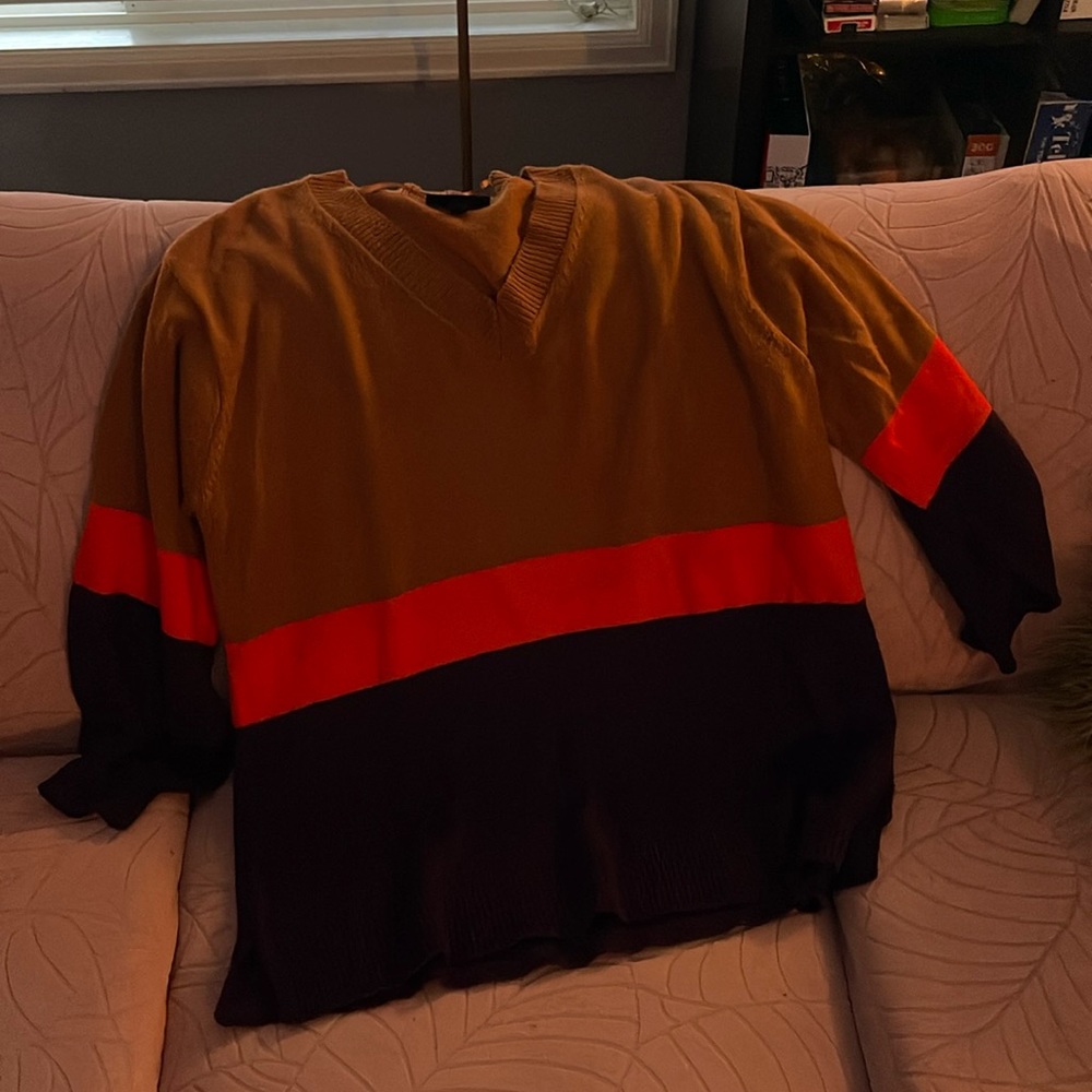 Very large, v neck stripped sweater, soft!